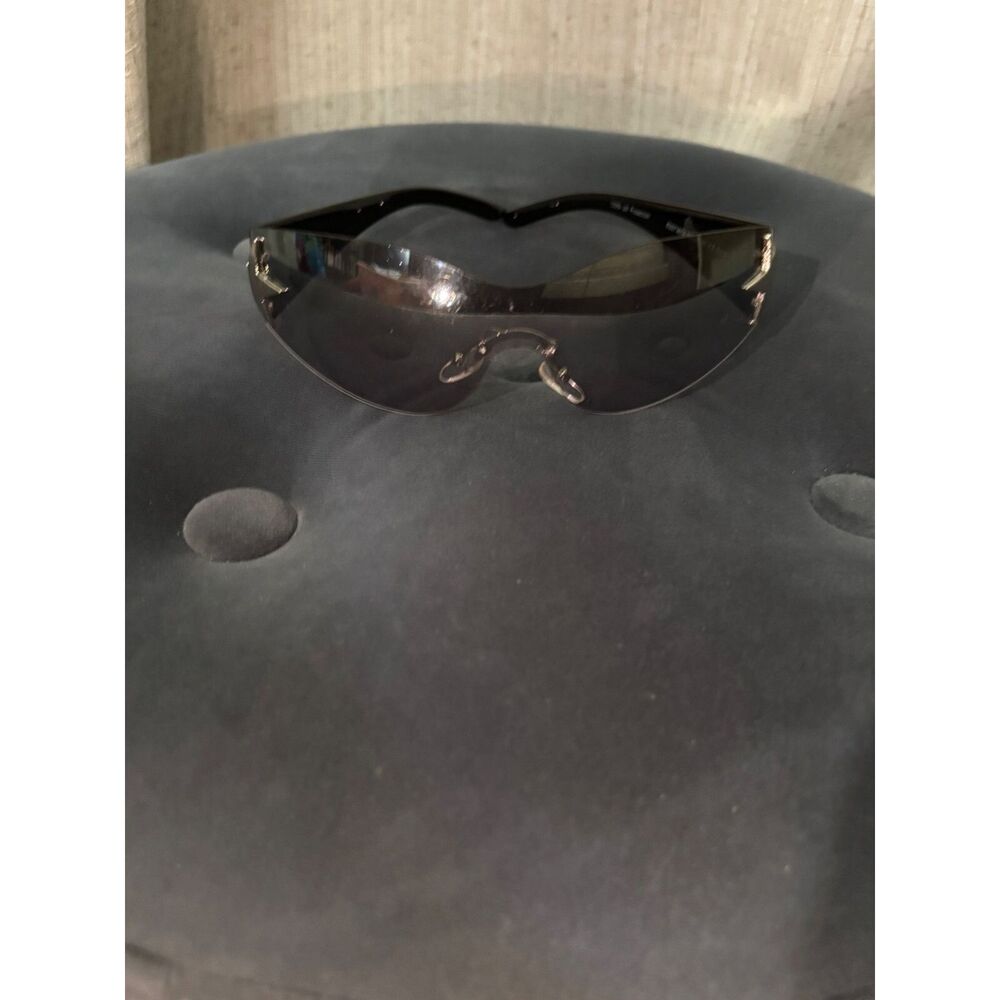 XOXO Black Star Accent Cat Eye Sunglasses With 100% UV Protection Stylish Design